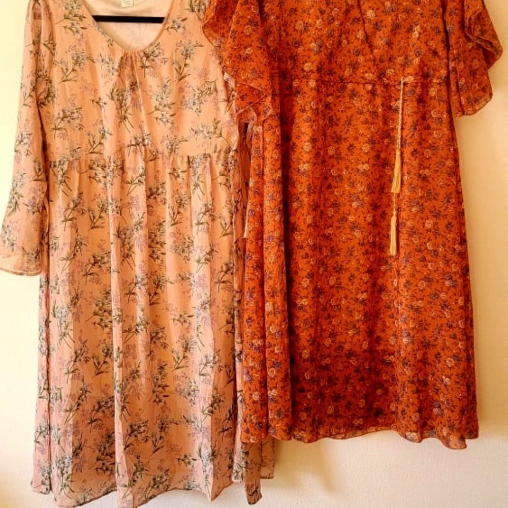 Women Midi dress multicolor selection and pattern .